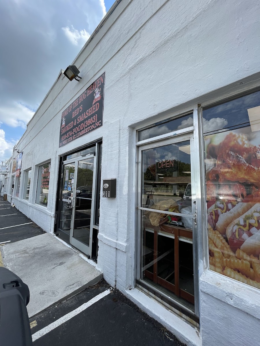 Red's Smoked & Smashed